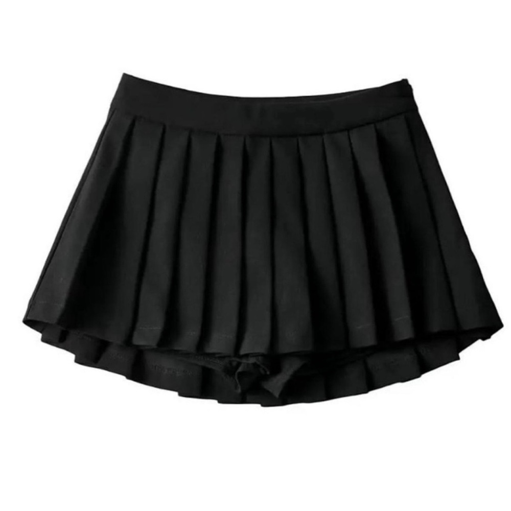 Black Pleated Skirt-Style Women’s Shorts